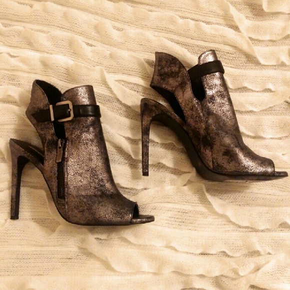BCBG Metallic Navy Heels