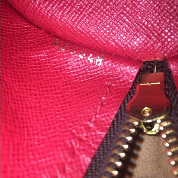 Aunthentic Louis Vuitton Papillion DE - Picture 3 of 4