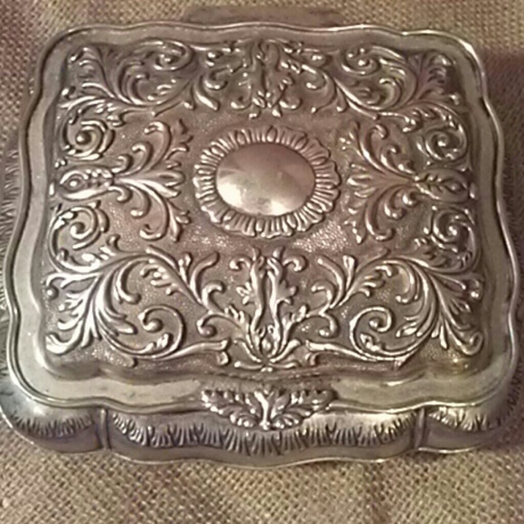 Vintage  jewelry box