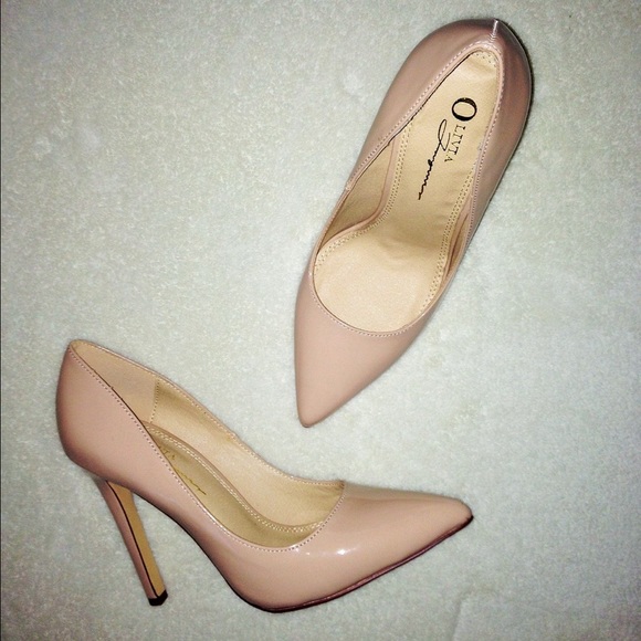 Fashion Nova Shoes - 💋SOLD💋Fashion Nova Nude Leather High Heel Pumps