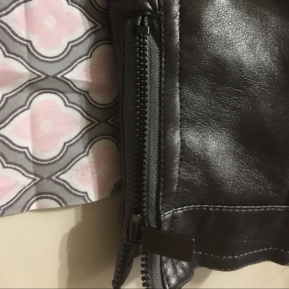 Sold/ bundled - Picture 3 of 4