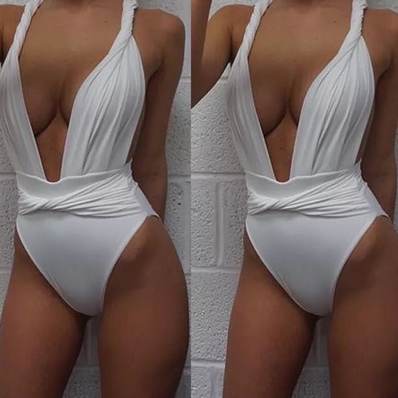 Black swimming suite one piece sw150 - Picture 2 of 4