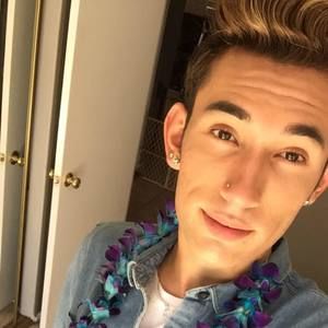 Meet your Posher, Christopher