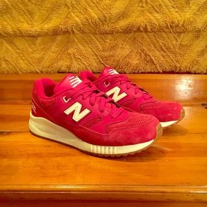 New Balance Red 90s Solid 530 Running Sneaker