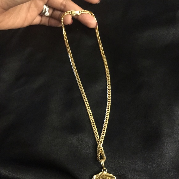 18K Japan Gold Necklace - Picture 4 of 4