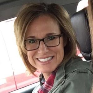 Meet your Posher, Dena