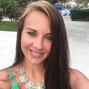 Meet your Posher, Alma