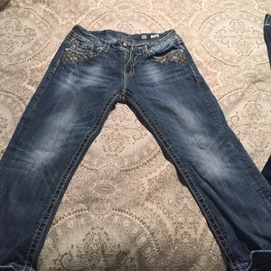 Size 30 cuffed capris (not cuffed in picture)