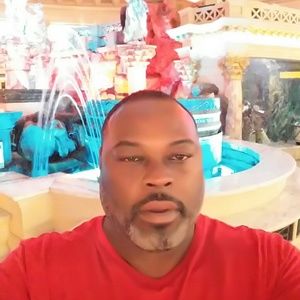 Meet your Posher, Lee