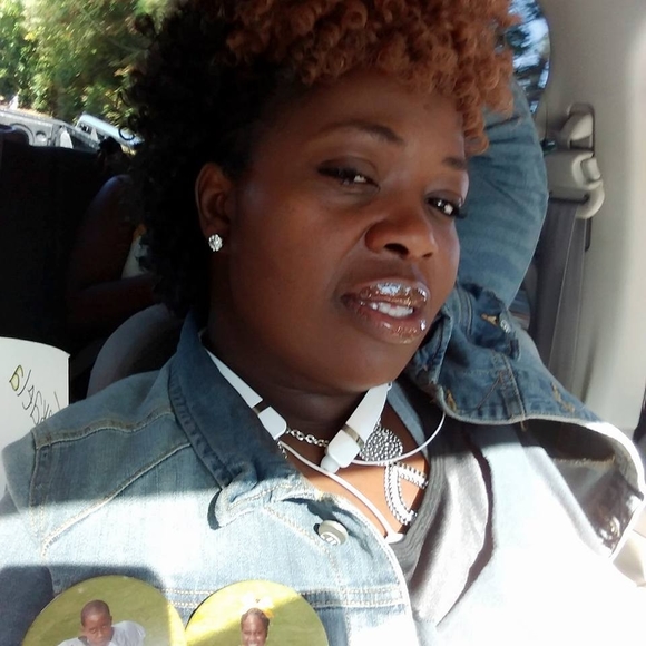Meet your Posher, Keisha - Picture 1 of 1