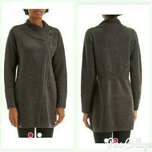 Aysmmetric zip front sweater