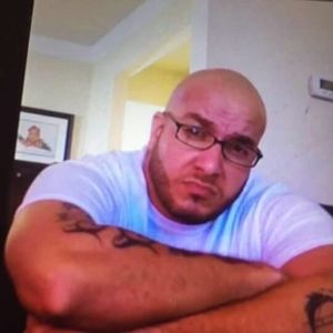 Meet your Posher, Luis