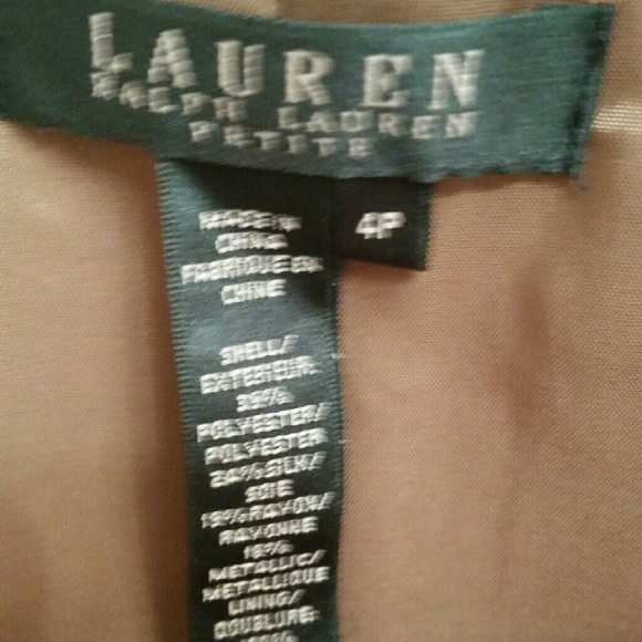 Nice vest gold brand new - Picture 2 of 3