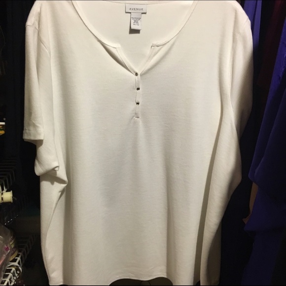 Avenue Short Sleeve White Tunic Top 30/32 4x 5x