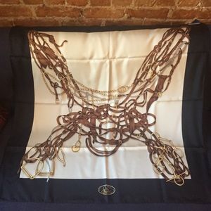 NEW Gucci 85th Anniversary silk scarf