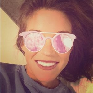 Meet your Posher, Courtney