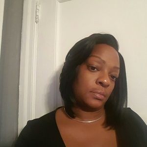 Meet your Posher, Teshema