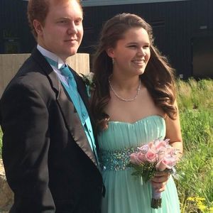 Meet your Posher, Brittany