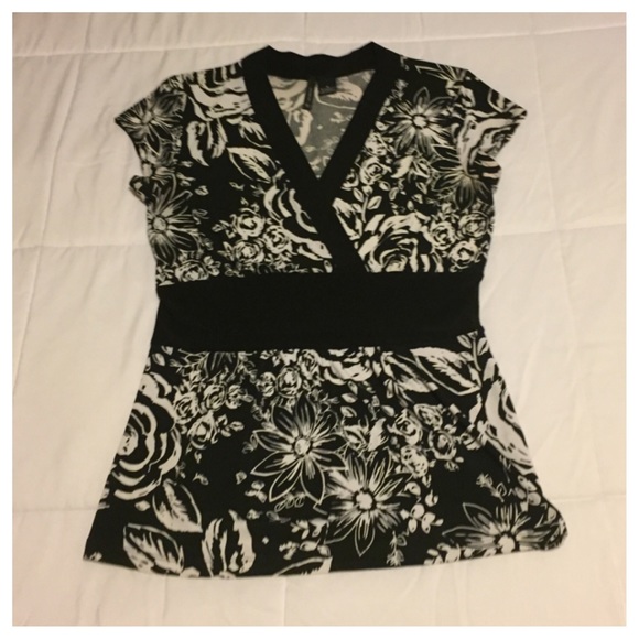 New Directions Black and White Blouse - Picture 1 of 4