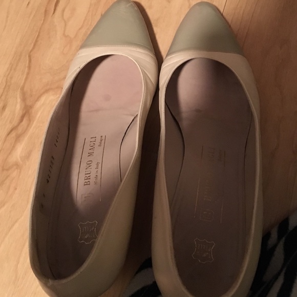 Bruno Magno two toned pumps, size 9