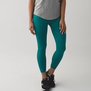 Lululemon Zone In Crop