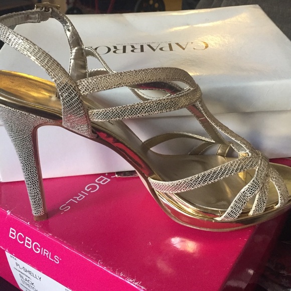 Caparros Finland Gold reptile shoes
