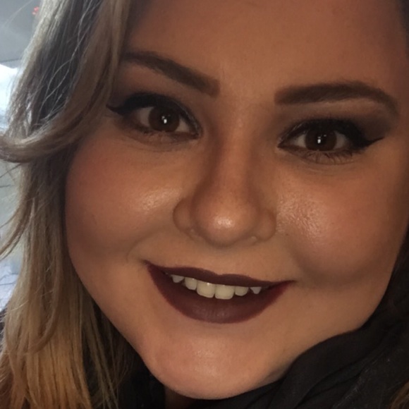 Meet your Posher, Kristina - Picture 1 of 1