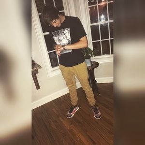 Meet your Posher, Austin