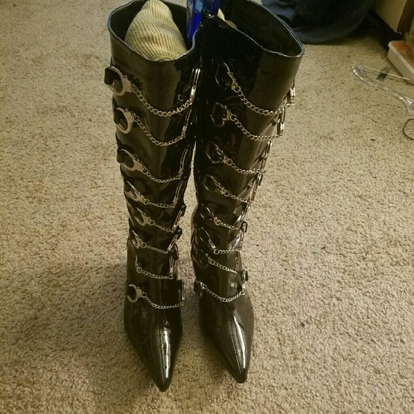 Boots worn a couple of time