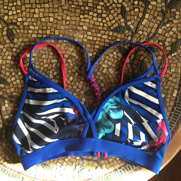 Reebok sports bra