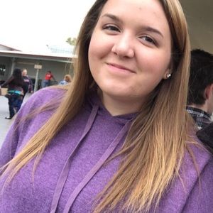 Meet your Posher, Mackenzie