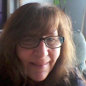 Meet your Posher, Debra