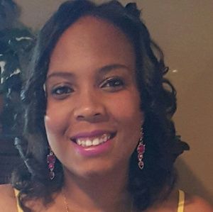 Meet your Posher, Simone