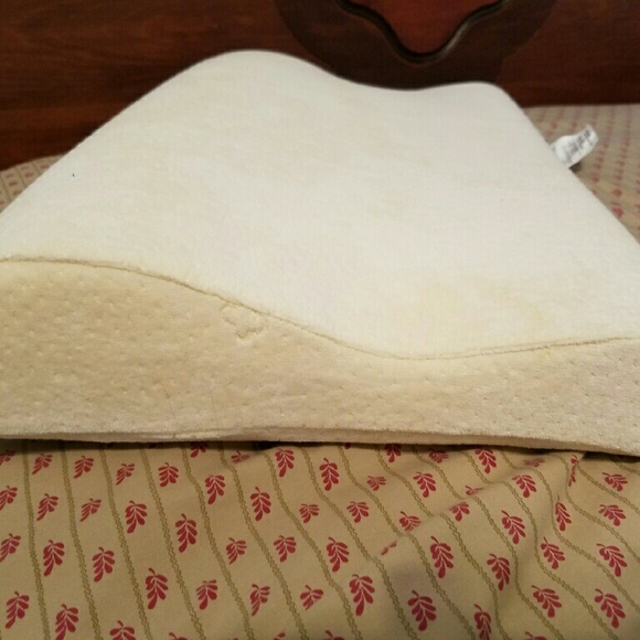 Temper-Pedic Pillow - Picture 2 of 4