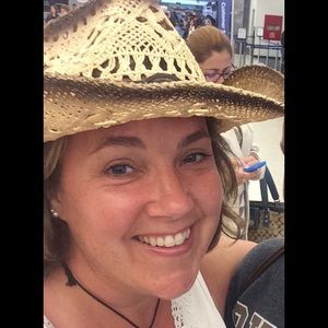 Meet your Posher, Heidi