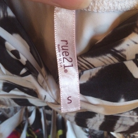 Tank top - Picture 2 of 2