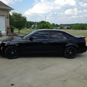 Meet your Posher, Eulises