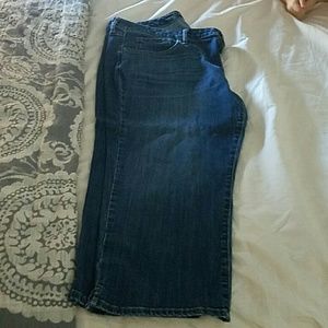 Eddie Bauer curvy cropped jeans