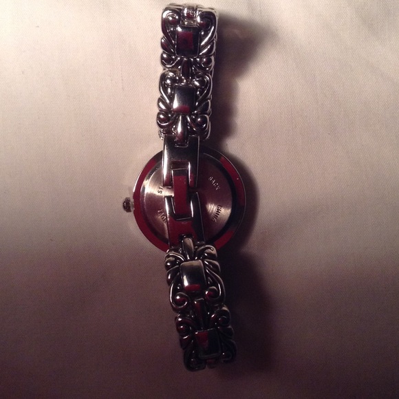 ⌚️NWOT Intricate Silver Watch - Picture 4 of 4