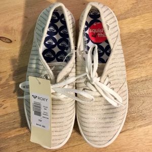NWT ROXY Soft Knit Sneaker (Women's Sz7)