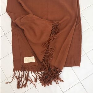 So soft!!!! Brown Pashmina scarf never used
