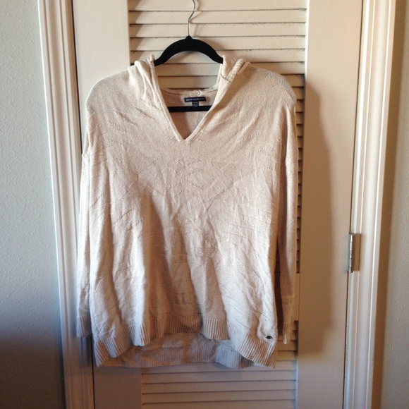 Hooded sweater