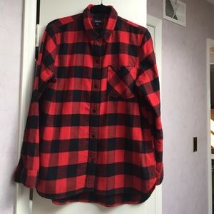 Black and Red Flannel Long Sleeved Shirt