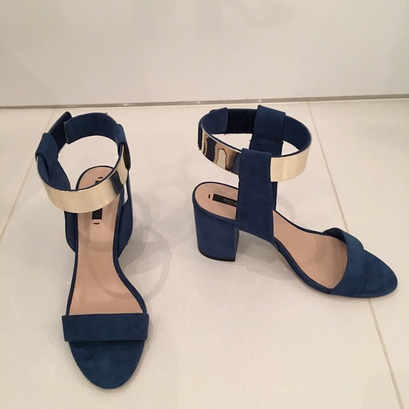 Sexy teal suede & metal heels - Picture 2 of 3