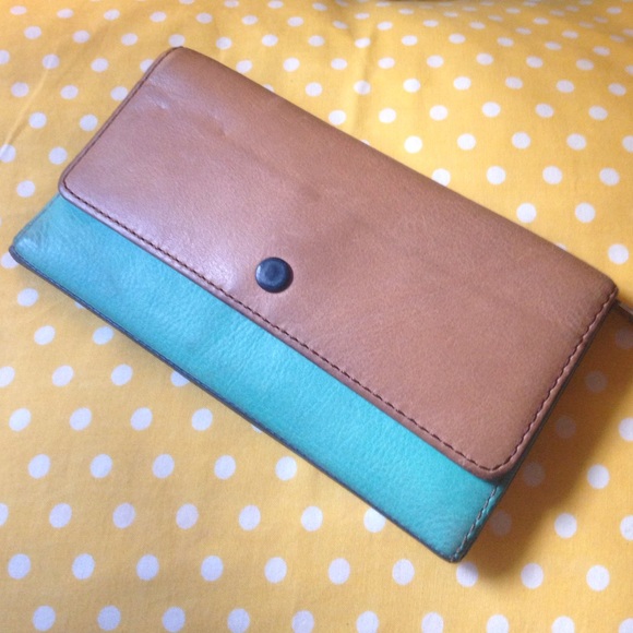 Fossil trifold wallet