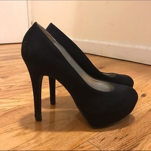 Black X-Appeal Platform Pumps