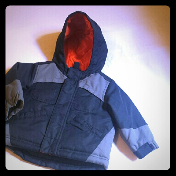 Color-blocked snowboarder jacket new without Tags