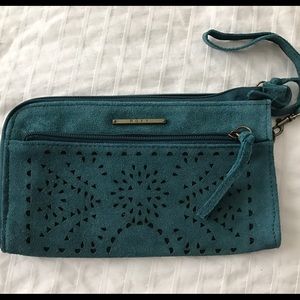 ROXY wristlet