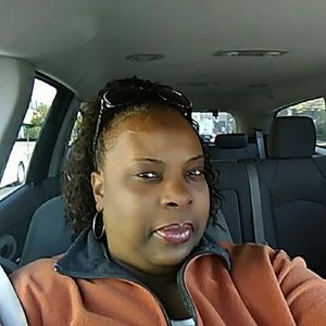 Meet your Posher, Cassandra