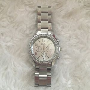 Geneva watch. Never worn except for pic.